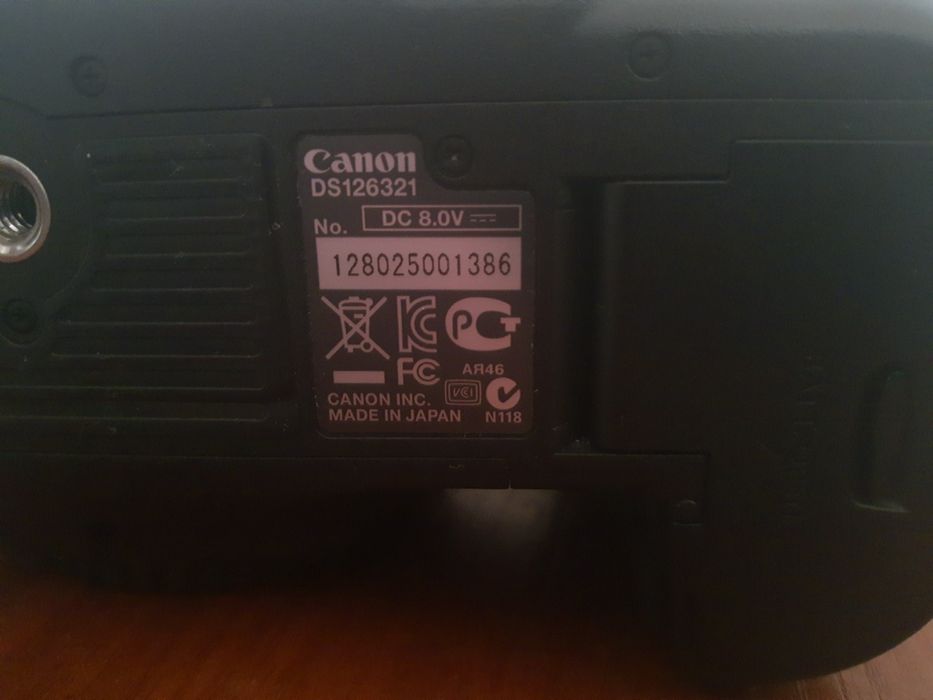 Профессиональный фотоаппарат Canon EOS 5D Mark III