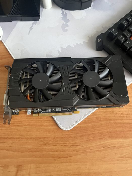 Видеокарта AMD RX570 8GB (обслужена)