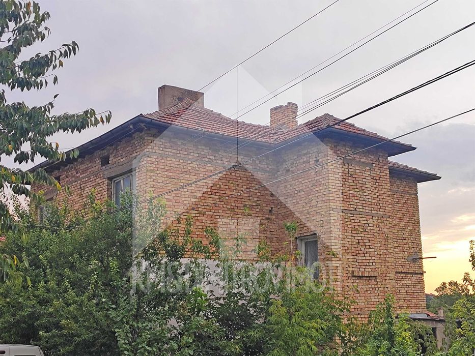 Продава се Етаж от къща в Нови пазар - 82 кв.м за 448 €/кв.м - Снимка #17