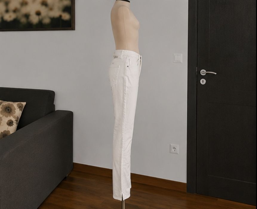 Pantaloni albi eleganti