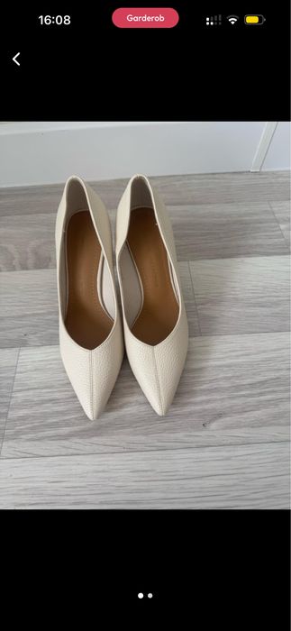 Продам туфли новые