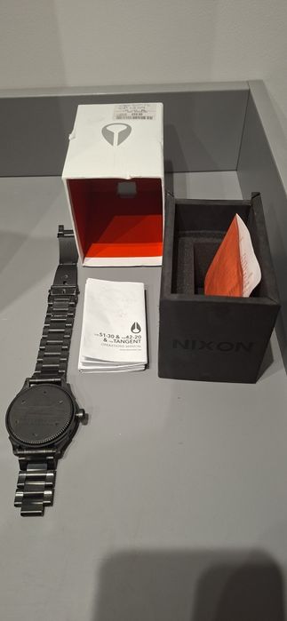 NIXON October Tide Battle Stations
