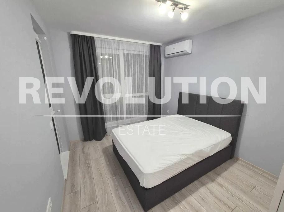 Дава се под наем Двустаен апартамент в Варна, м-т Пчелина - 55 кв.м за 475 € - Снимка #2