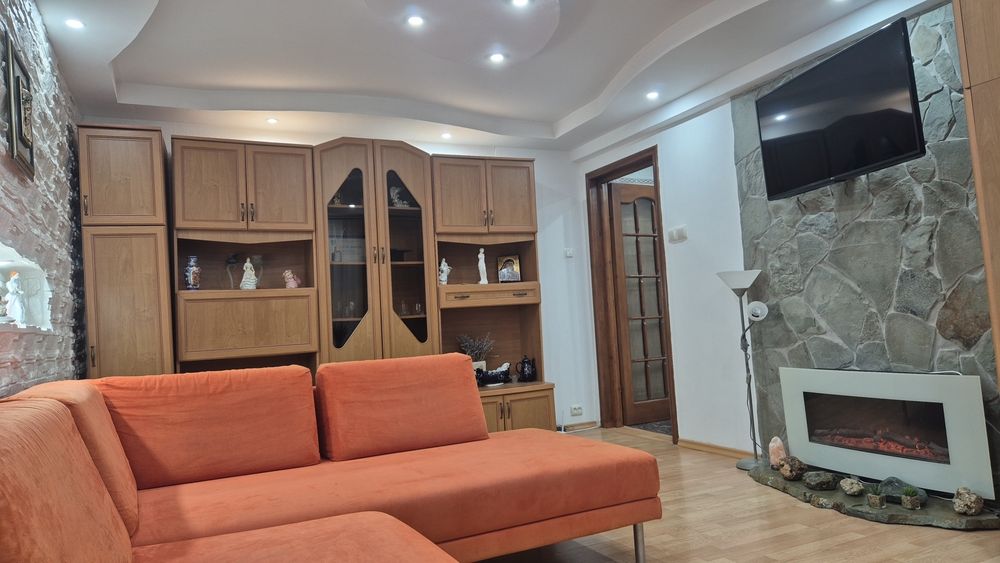 Apartament 2 camere decomandat centru et 1 utilat mobilat