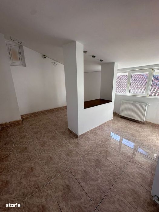 Casă de vânzare – Constanța, zona Trocadero