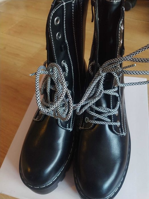 Боти Deezee нови