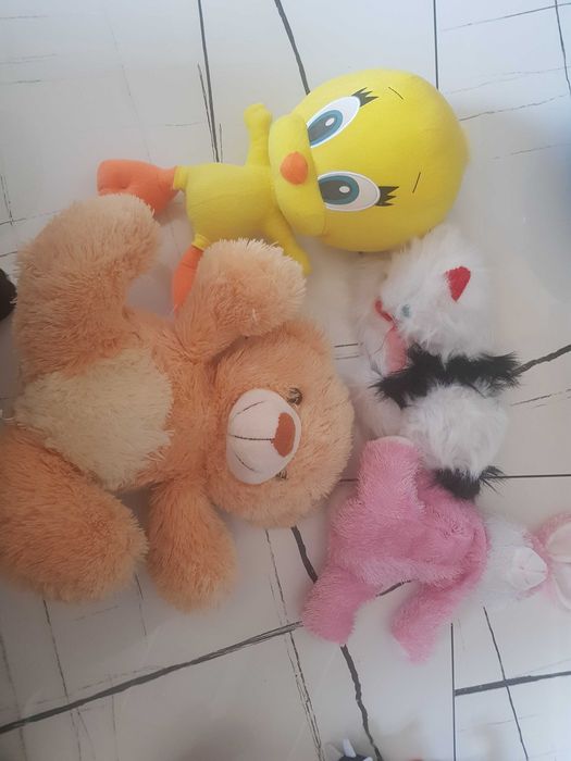 Плюшени играчки различни герои