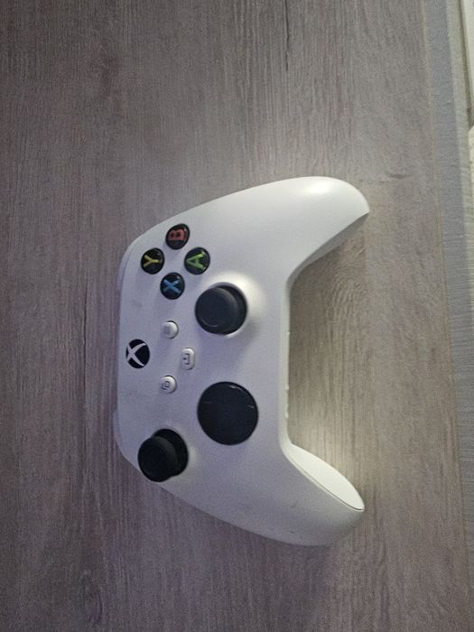 Продам xbox series s срочно!