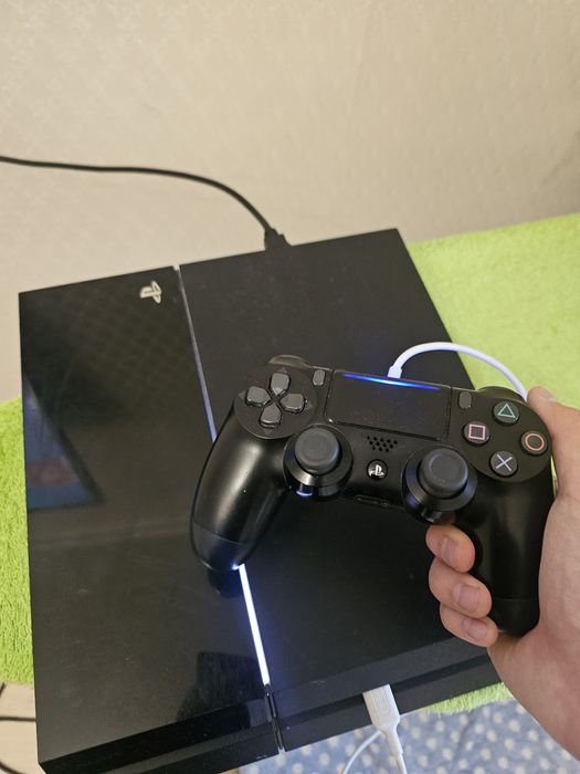 Playstation 4 1TB +PS PLUS DELUXE на 3 месяца
