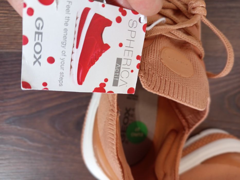 Дамски спортни обувки GEOX Spherical Actif номер 37