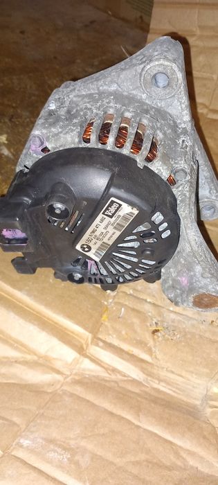 Vând alternator bmw 320 td