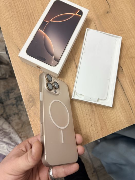 Apple iPhone 16 Pro Max