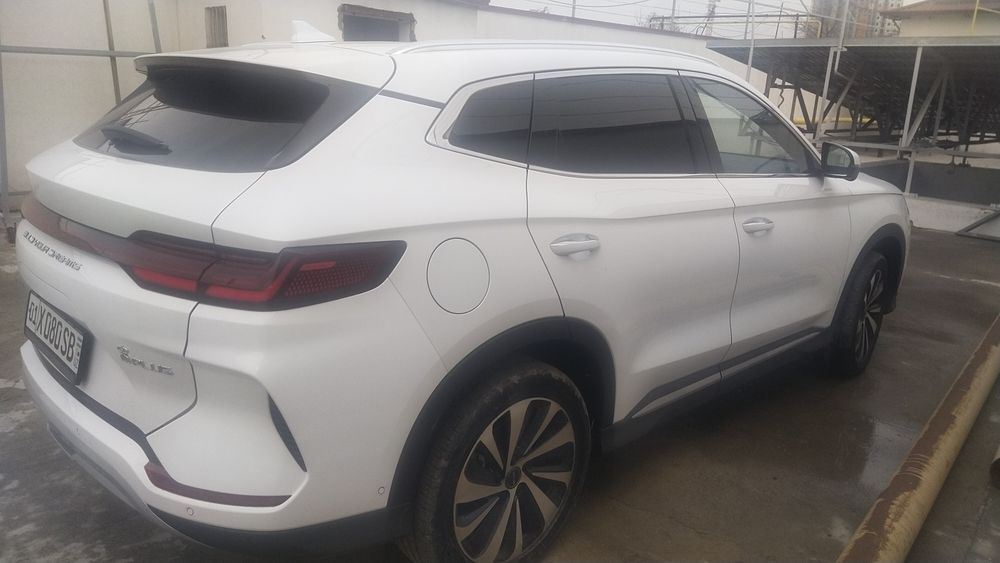 BYD Chempion srochna sotiladi