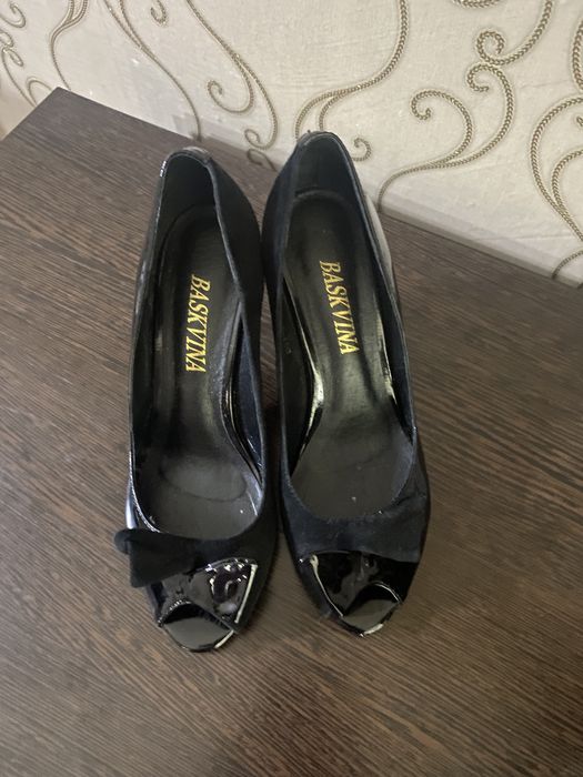 Продам туфли, босоножки