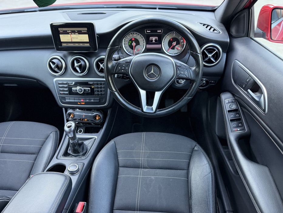 MERCEDES BENZ - A180 - 2015 - 1.5 Diesel - Euro 5 - 112 Cai Putere - Cutie de viteze manuala - 6+1 - Trepte - Carte intreaga