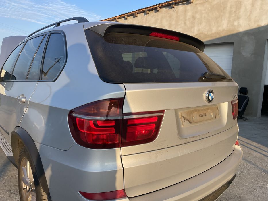 Bara fata capota bmw e70 lci x5 facelift