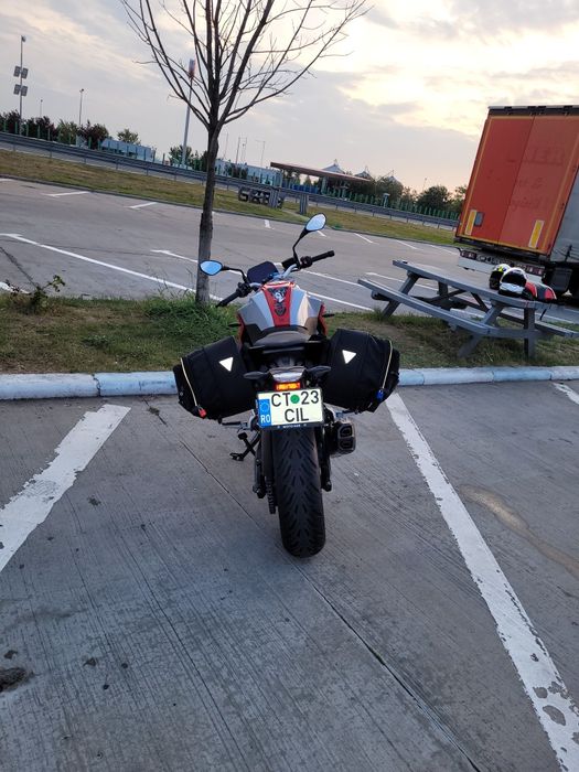 Vând motocicleta BMW F900R