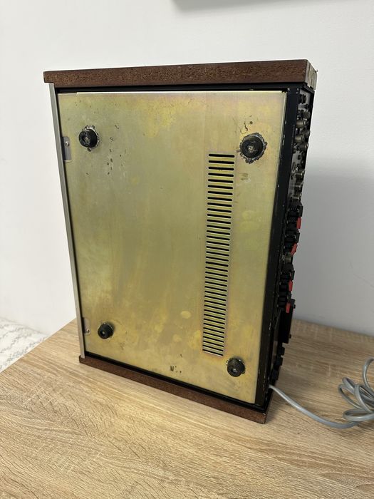 Hitachi ia-1000 amplificator/ staţie echitatie