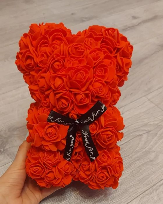 Мече и зайче от рози