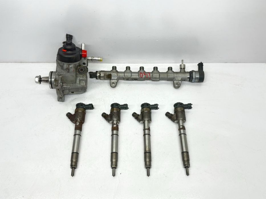 Kit Injecție Hyundai I40 1.7 CRDI D4FD Euro 6 Injector 0445110589 / 33800-2A610 Pompa 0445010596 Rampă 0445214323 / Set Complet