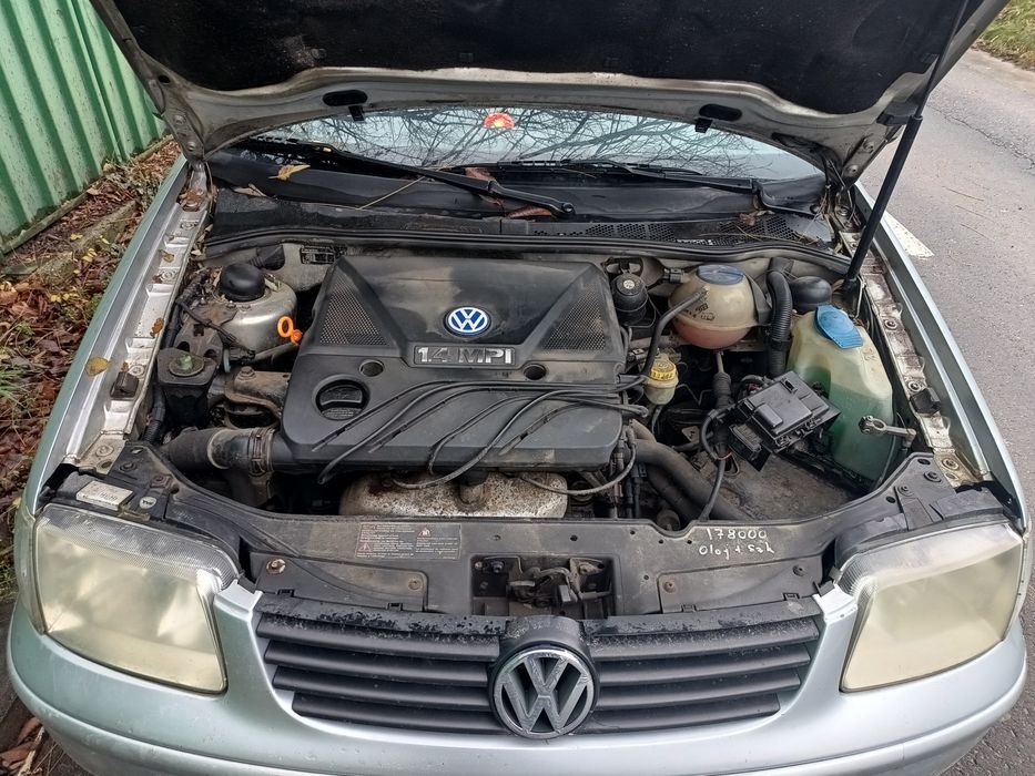 VW polo din 2001 benzina
