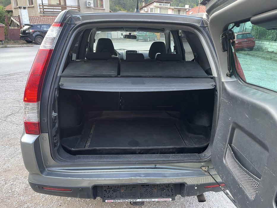 Продавам стелка леген за богажник на HONDA CRV 2005г