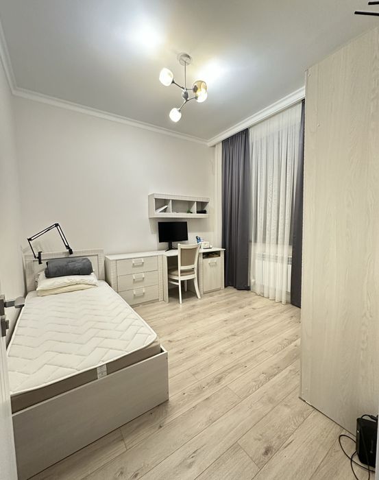 Дурмень Кибрайский район. Таунхаус 3 уровня. 250м²