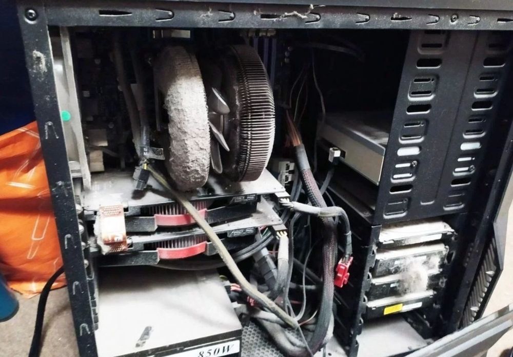 Программист, комьютерный мастер. Установка Windows, ремонт компьютеров