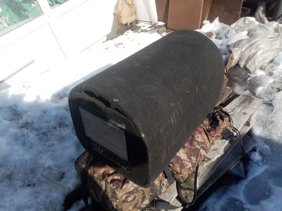 Продам Сабвуфер для авто