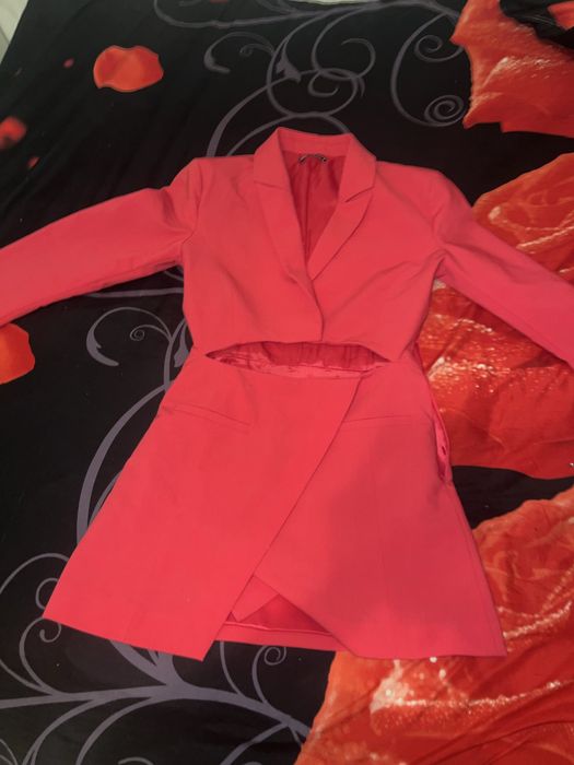 Продам платье костюм от zara