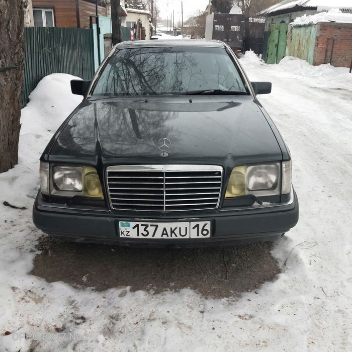 Продам Мерседес 124 купе.