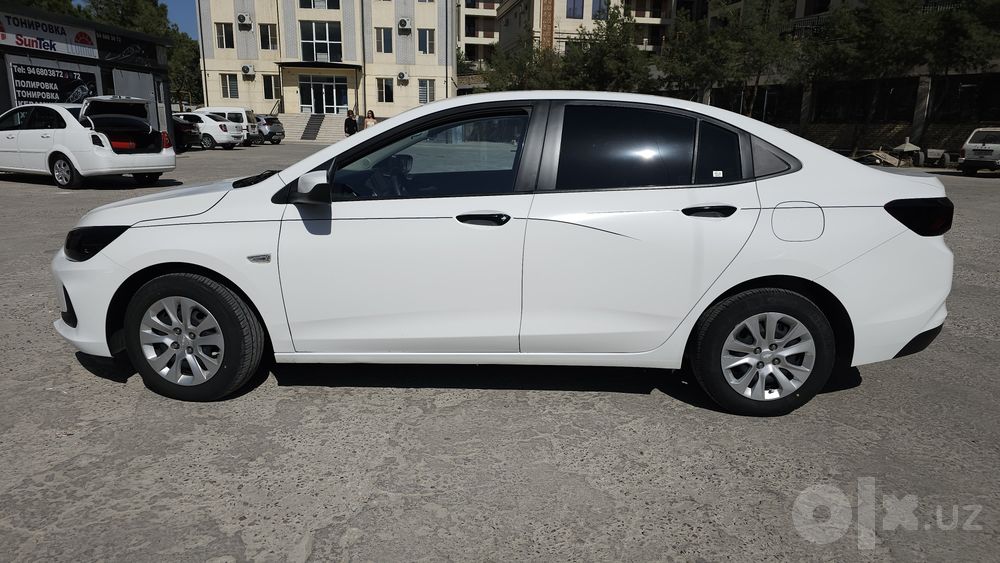 Chevrolet Onix 2024