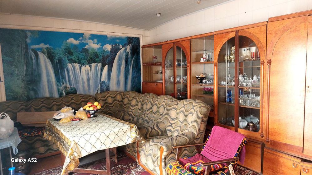 Эски шахарнинг марказидан файзли ховли