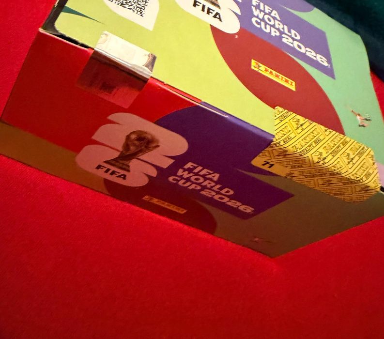 8x Panini CM 2026
8x Panini FIFA World Cup 2026 Box Sigilate Germania - 100 Plicuri

8x Panini FIFA World Cup 2026 Box Sigilate Germania - 100 Plicuri