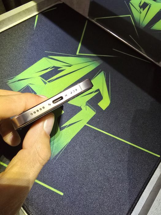 Обмен Айфон 16 про