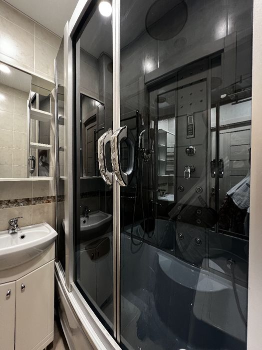 Душевая кабина с ванной б/у