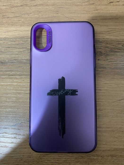 продам новый чехол на IPhone xs