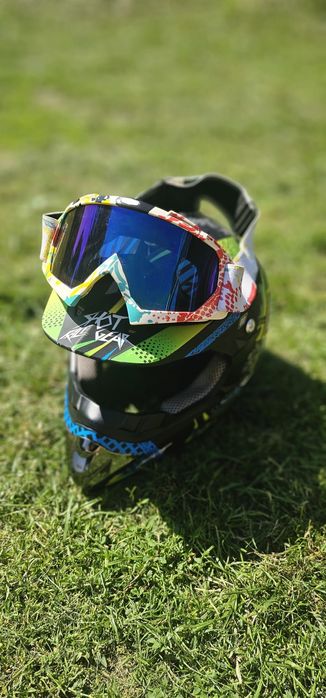 Vând cască cross sau mtb