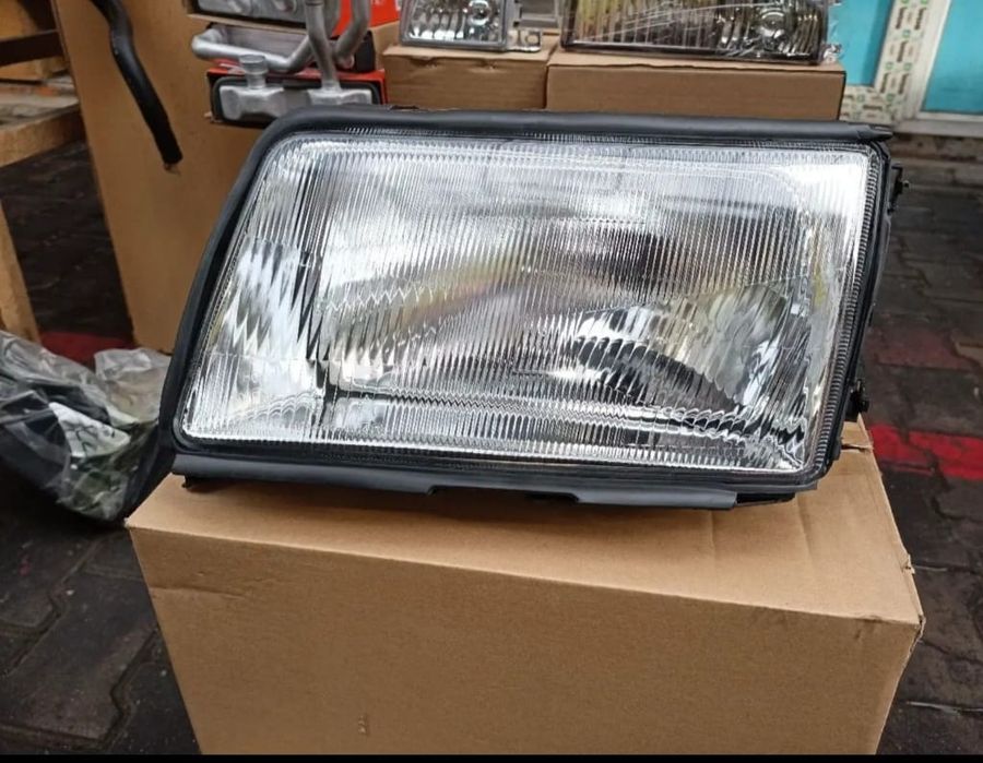 Ауди С4 фара, бампер, поворотники, решетка