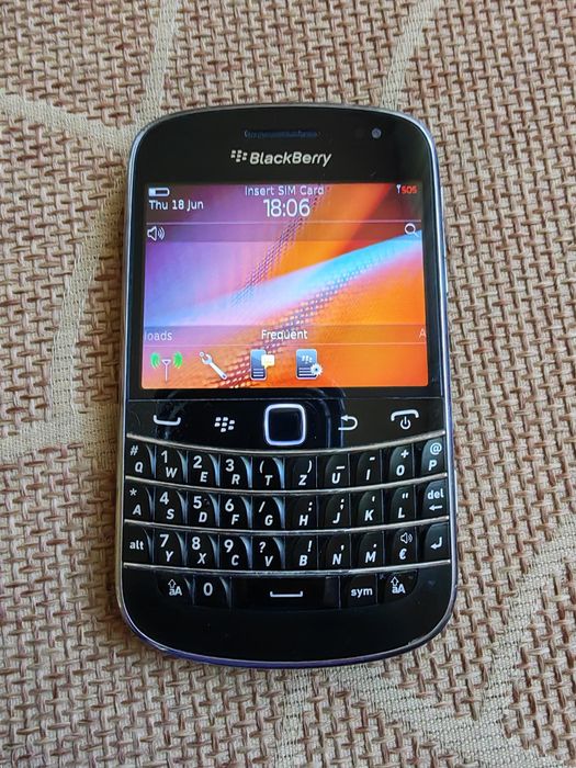 Blackberry bold 9900, curve 9360,slide 9800
