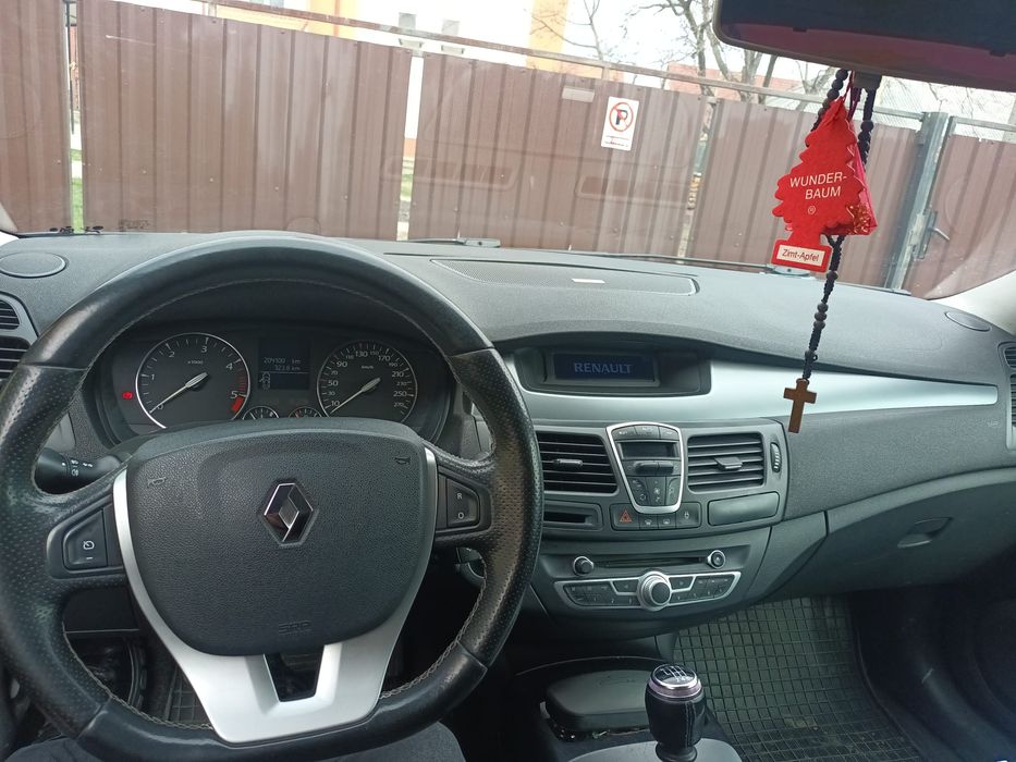 Vând renault lagguna