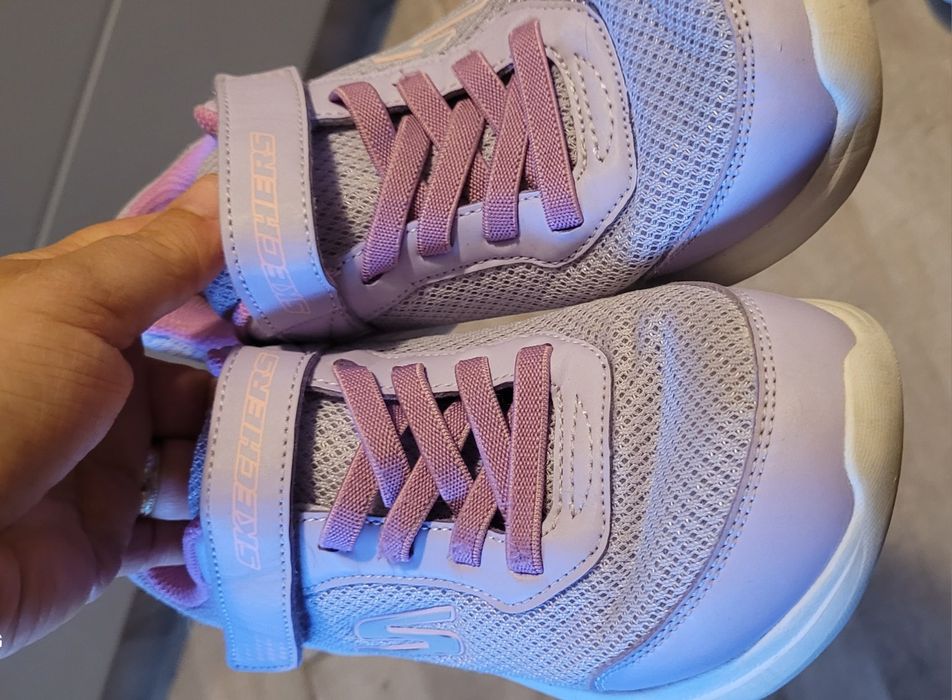Adidasi Skechers marimea 36