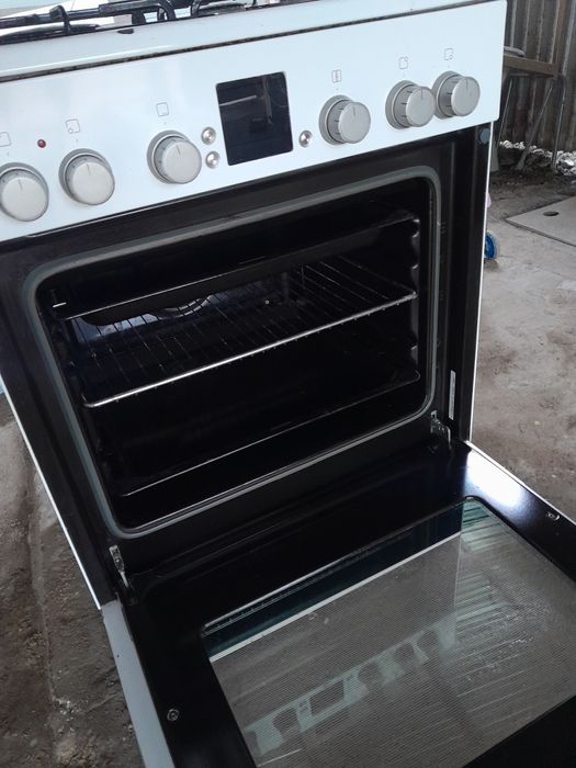 Продам газовую плиту Bosсh!