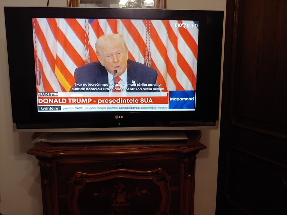 Televizor LG 95cm diagonala