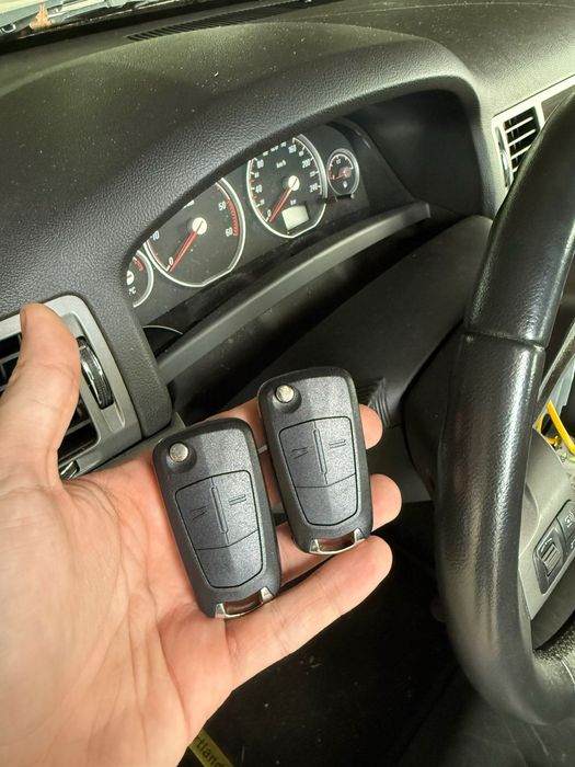 Chei Opel cu programare Astra H Vectra C Corsa D Programare chei Opel