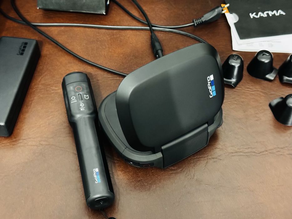 Kit complet-dronă Nouă GoPro KARMA - doar testată - full accesorii