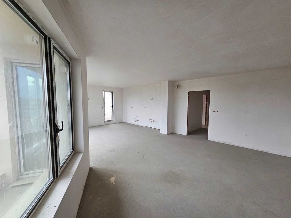 Продава се Тристаен апартамент в Пловдив, Христо Смирненски - 130 кв.м за 1447 €/кв.м - Снимка #3