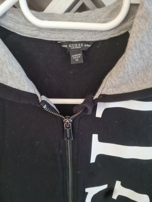 Горнище на Guess