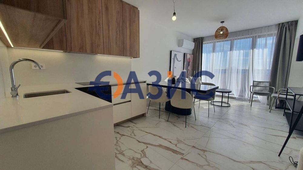 Напълно обзаведен апартамент с морска гледка в комплекс „Sole Mare“,