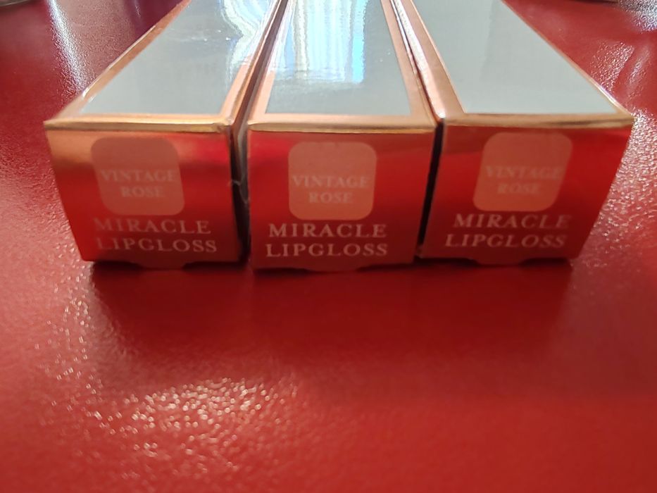 Luciu de buze Rituals